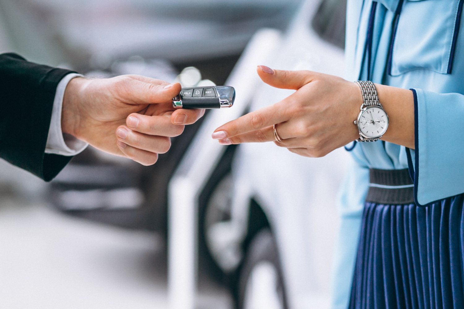 Kaip skiriasi automobilių supirkimo kainos tarp mažesnių ir didesnių miestų Lietuvoje?